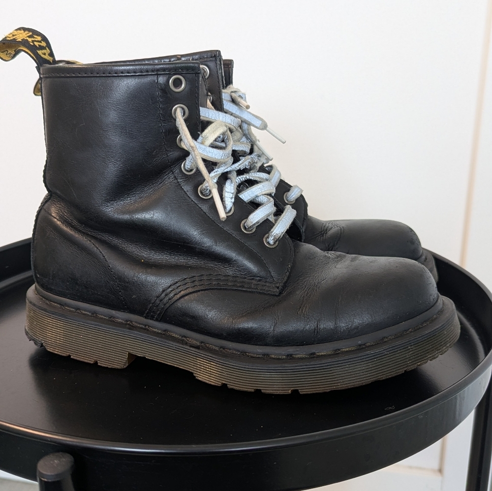 Dr. Martens 1460 WinterGrip‎ Black Leather Boots Size 9W / 8M